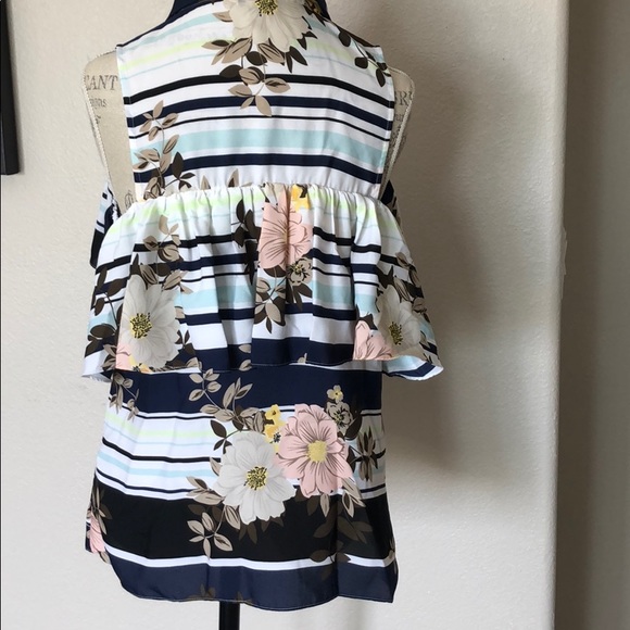 Guess Top - Picture 5 of 6